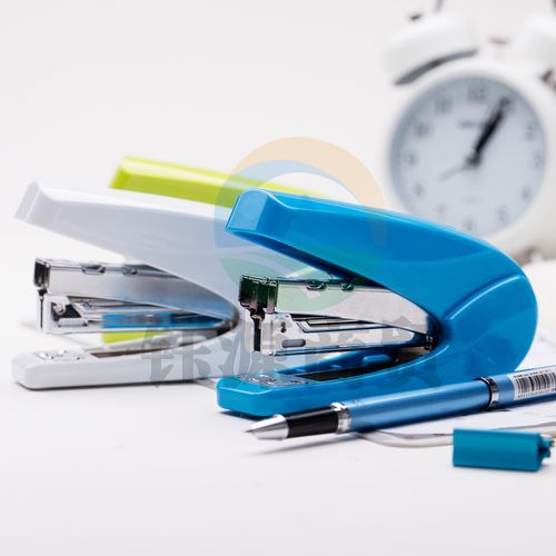 得力 0429 订书机可装订2-20张80G复印纸(白)    WLSZ01072138459402