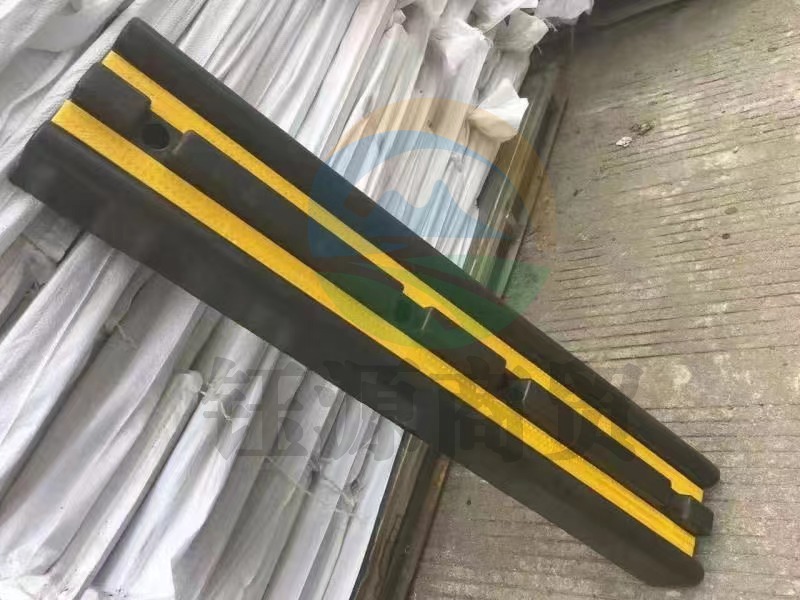 橡胶防撞条防撞块仓库物流卸货平台码头墙面保护垫缓冲块1米长