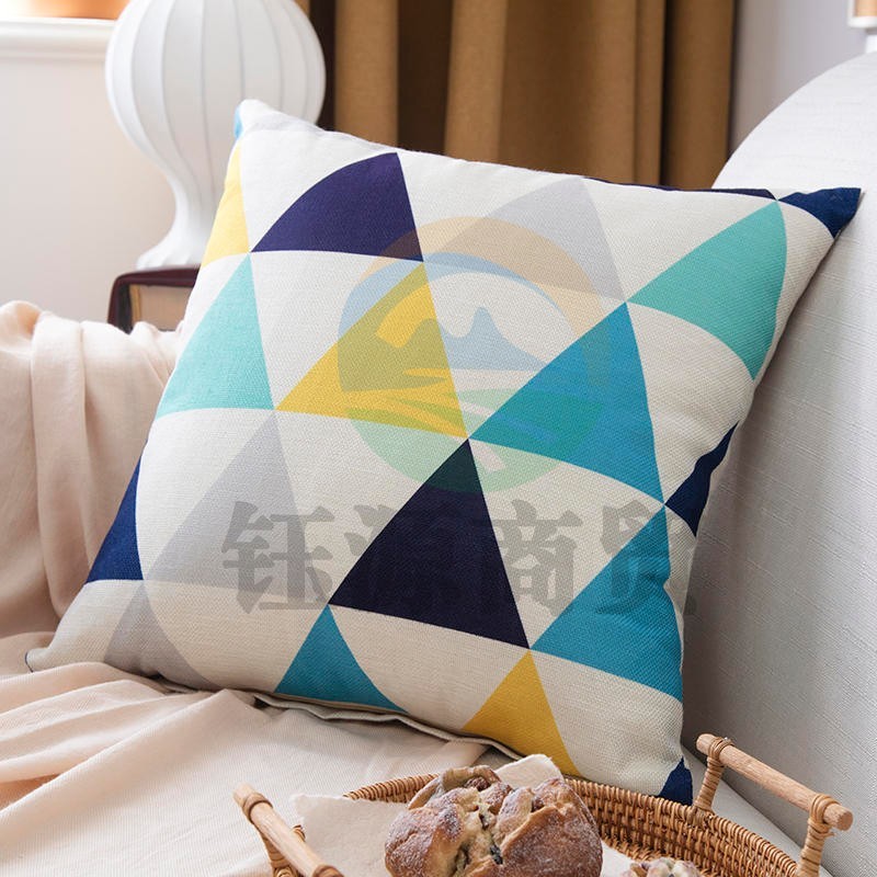 北极绒 抱枕套 靠垫套腰枕套 小三角45*45cm不含芯（个）